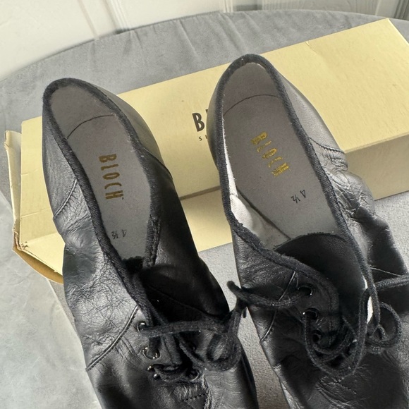 NIB Bloch Black Leather Split Sloe Jazz Dance Shoes Children’s Size 4.5 - Picture 2 of 5